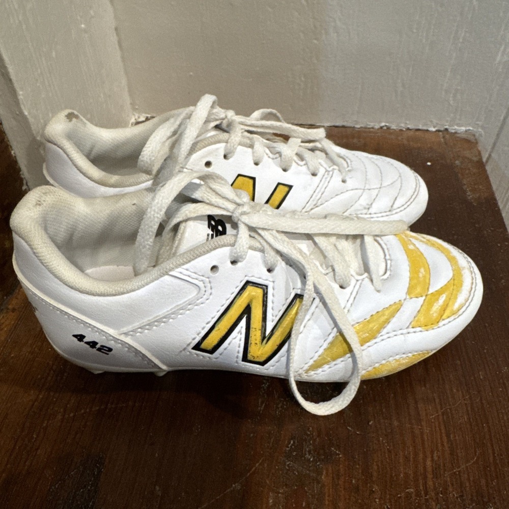 New Balance 442 V2 Academy FG Junior Soccer Cleats White Boys Size 12.5